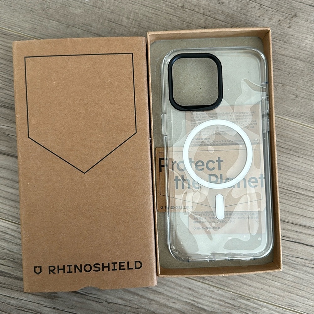 (new in box) Rhinoshield Clear Case - iPhone 14 Pro Max (MagSafe compatible)